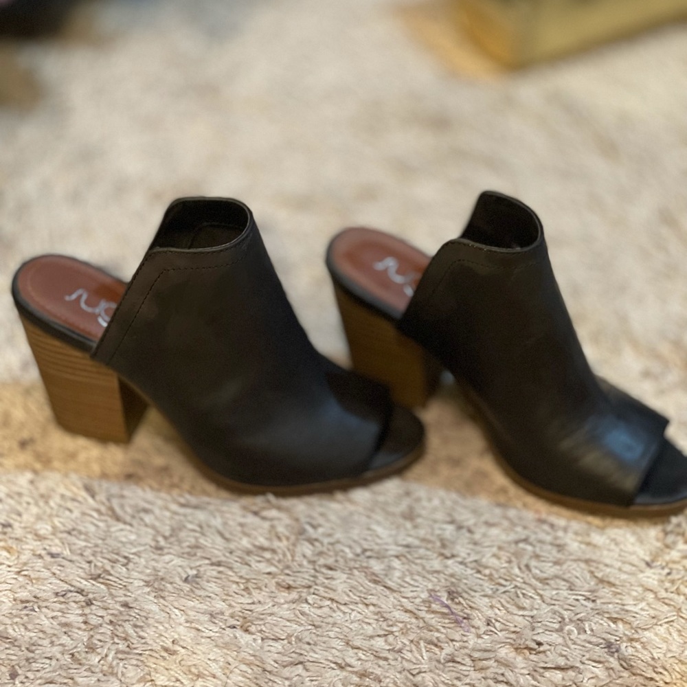 Black Mules!